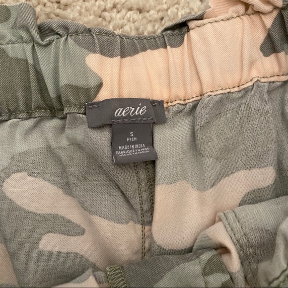 Aerie Camo Shorts Size Small - Picture 3 of 4